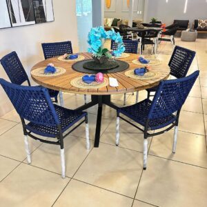 Conjunto de mesa e cadeiras para área externa